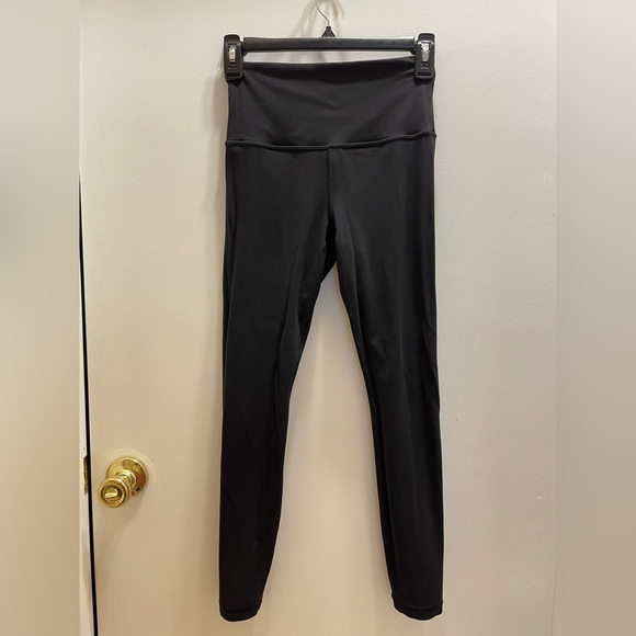 Black Extra Small Petite Athleta leggings - Picture 1 of 6